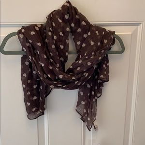 Heart patterned scarf
